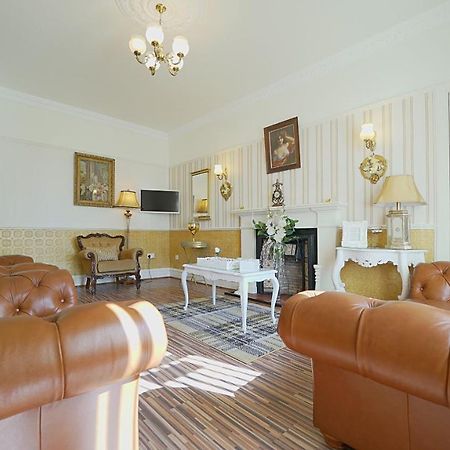 The Old Tramhouse Self Catering Apartments Stirling Dış mekan fotoğraf